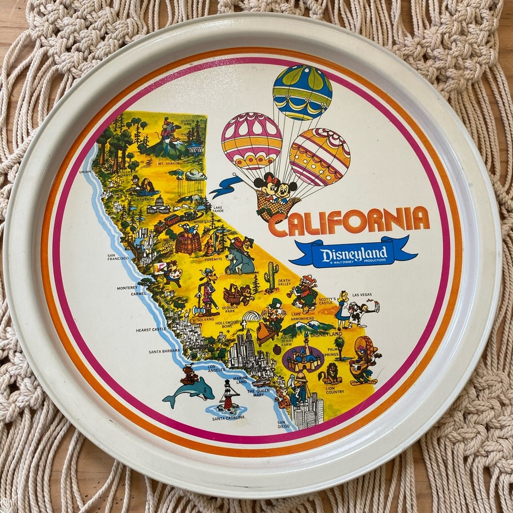 Vintage 1960's California Disneyland Plate 11”.